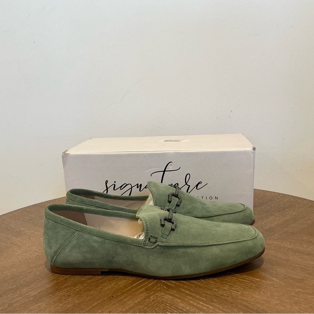 Journee Signature | Women's Giia Tailored Slip On Loafers - Picture 3 of 5